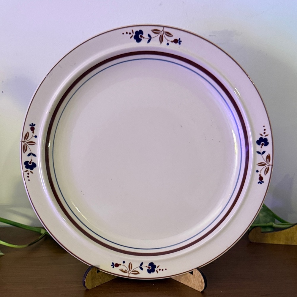 Vintage Epoch Stoneware Dinner Plate
